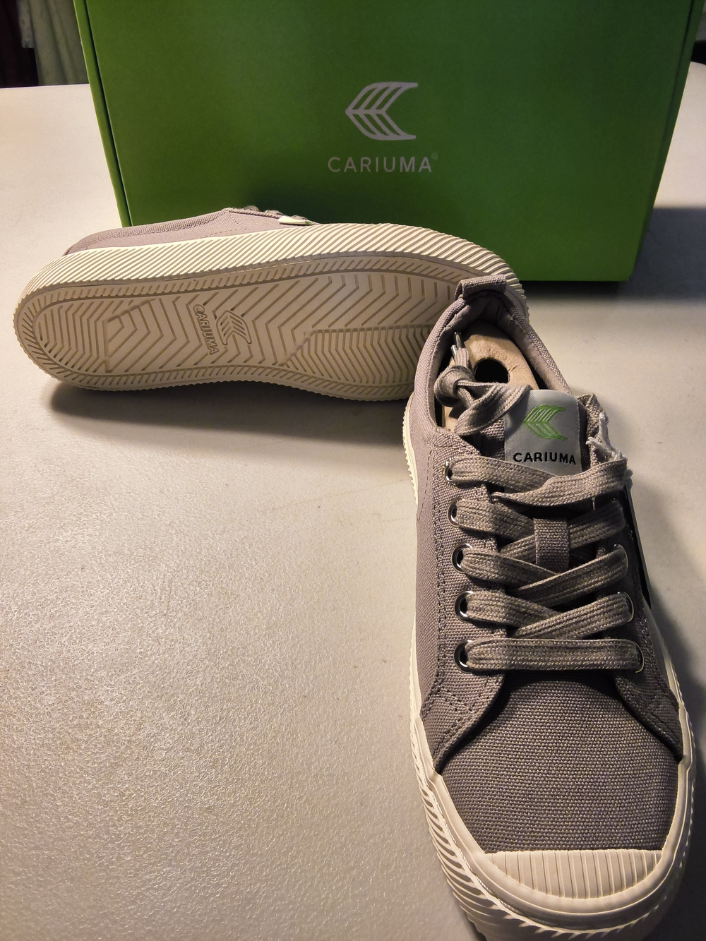 Cariuma Men’s Taupe Canvas Low-Top Sneaker with Cream Sole